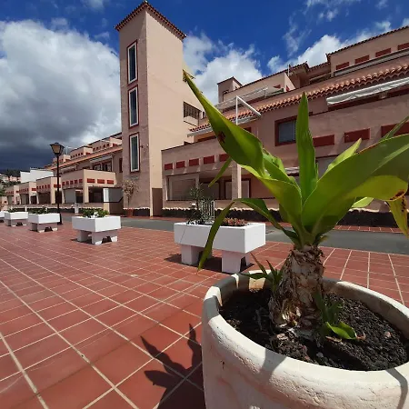 The Heights Deluxe Apartman